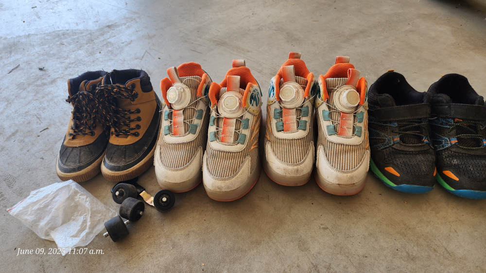 Children's Shoes and Boots Bundle - photo 3