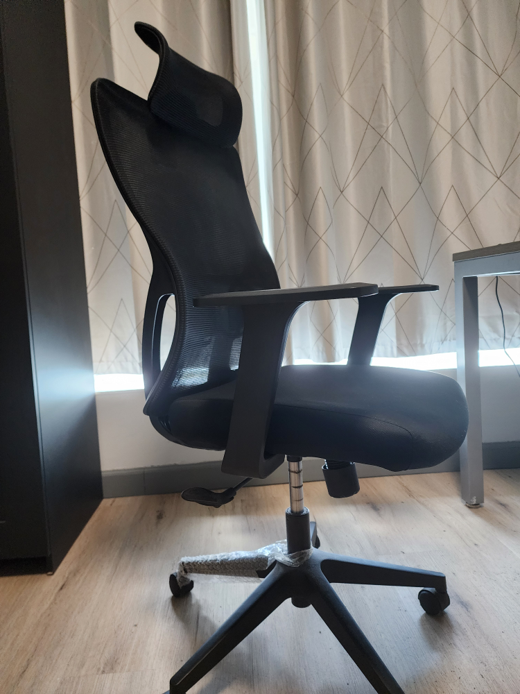 Black Ergonomic Office Chair - photo 2