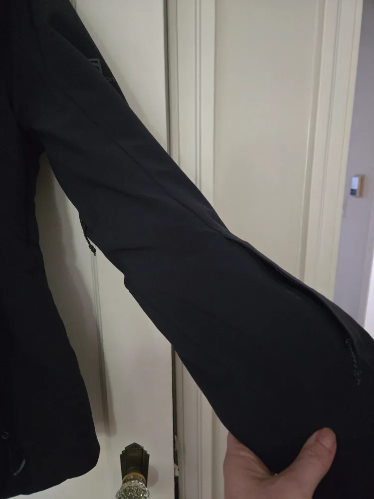 Salomon Icepuff Winter Jacket image indicator(8)