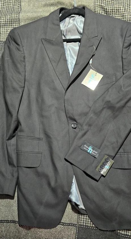 Men's Blazer 46R New With Tags thumbnail
