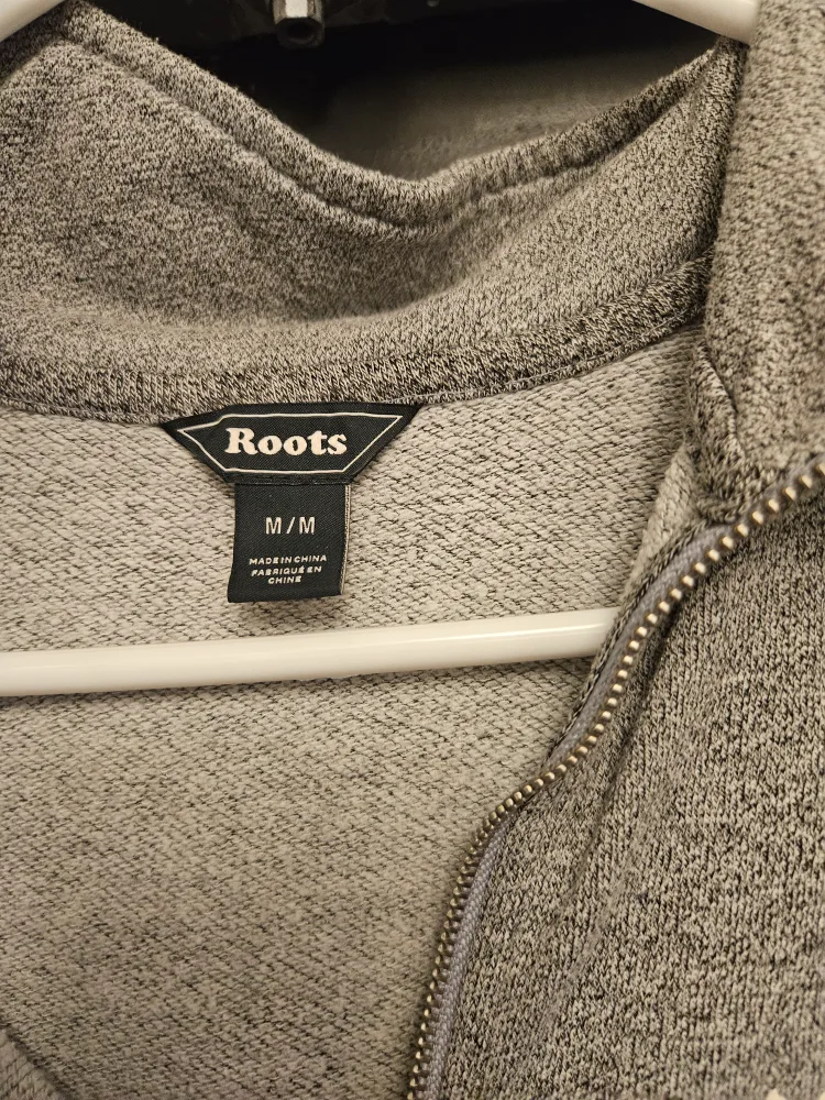 Roots 1/4 Zip image indicator(2)