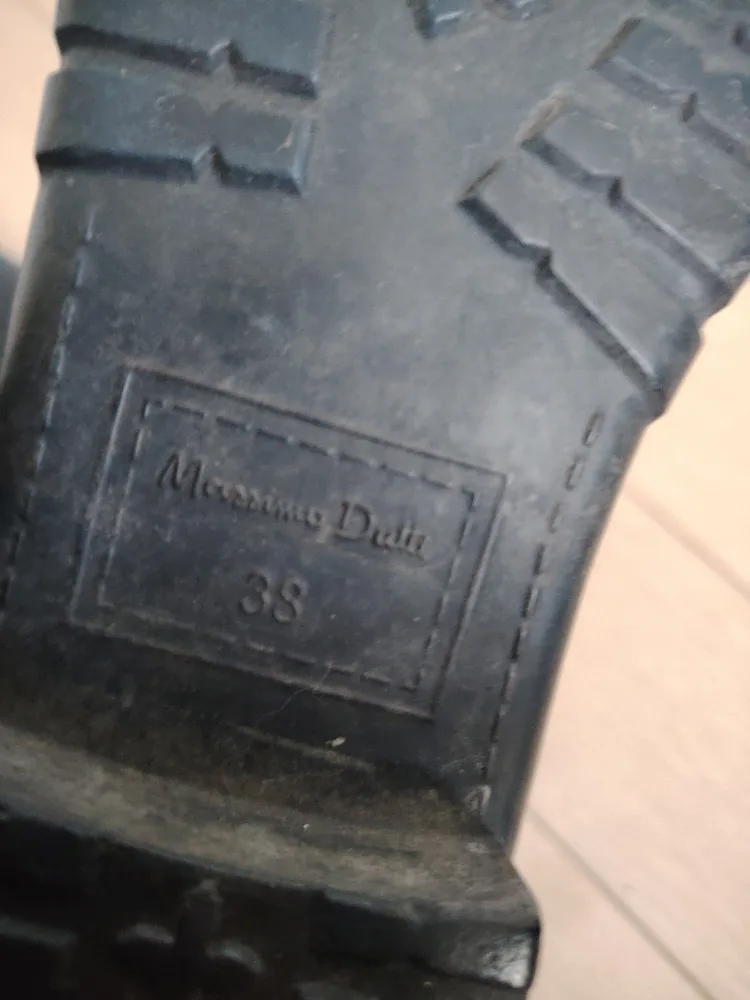 🥕Massimo Dutti Black Riding Boots - Size 38 image indicator(5)