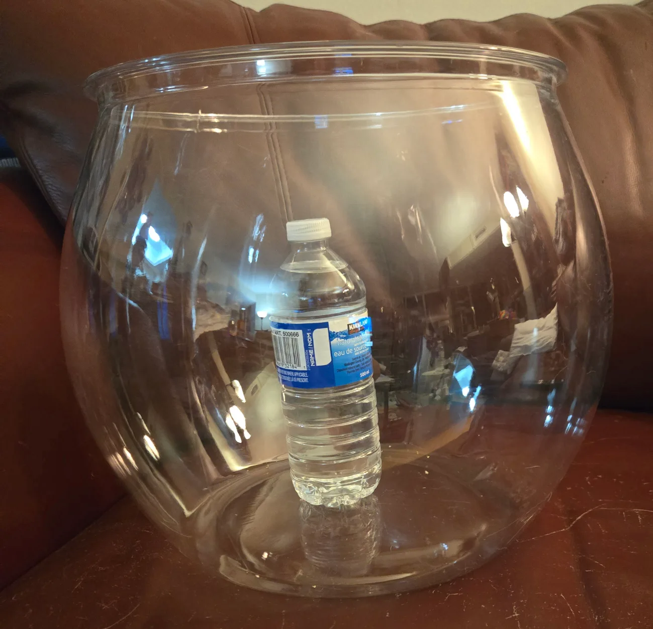 CLEAR ROUND PLASTIC CAT BED / CONTAINER image indicator(3)