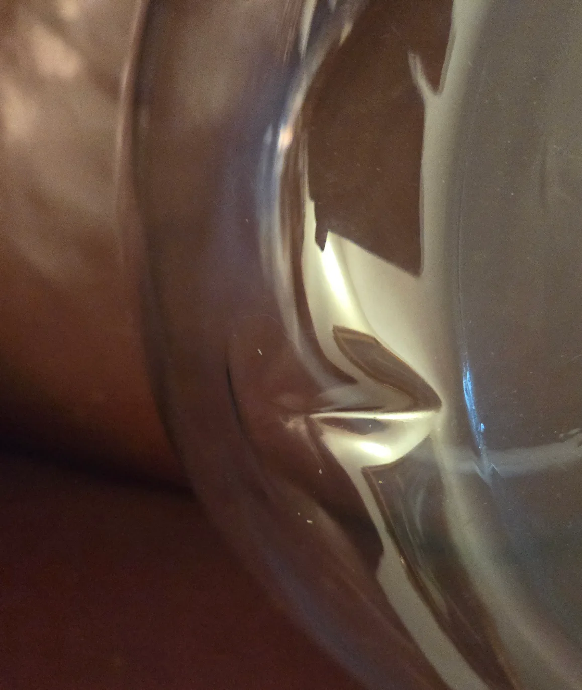 CLEAR ROUND PLASTIC CAT BED / CONTAINER image indicator(4)