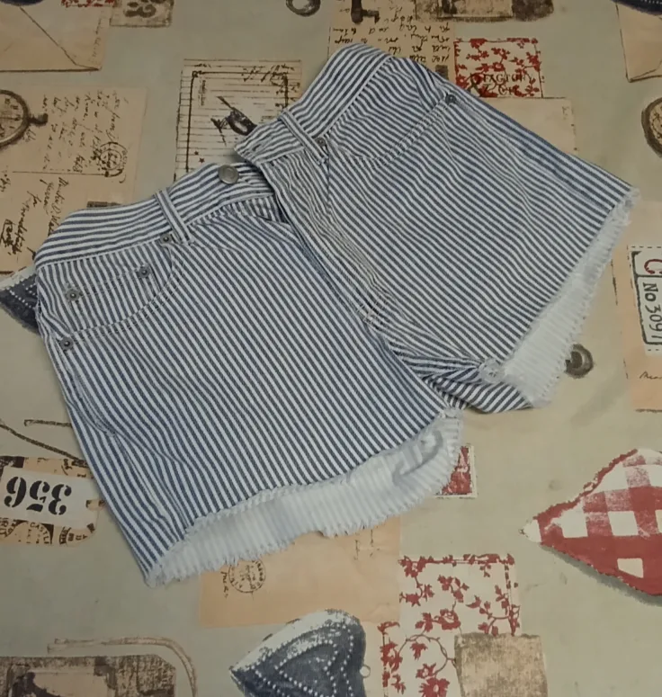 Melville shorts thumbnail