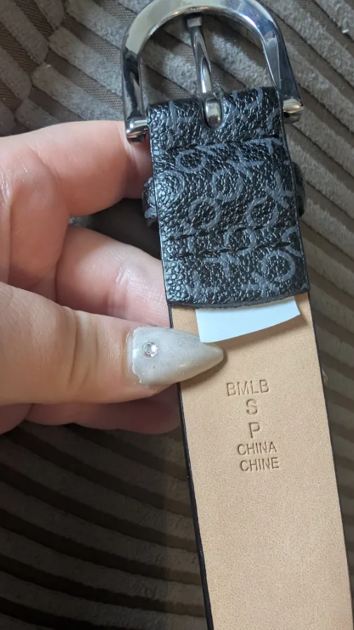 Like-New Women's Calvin Klein Logo Belt image indicator(3)