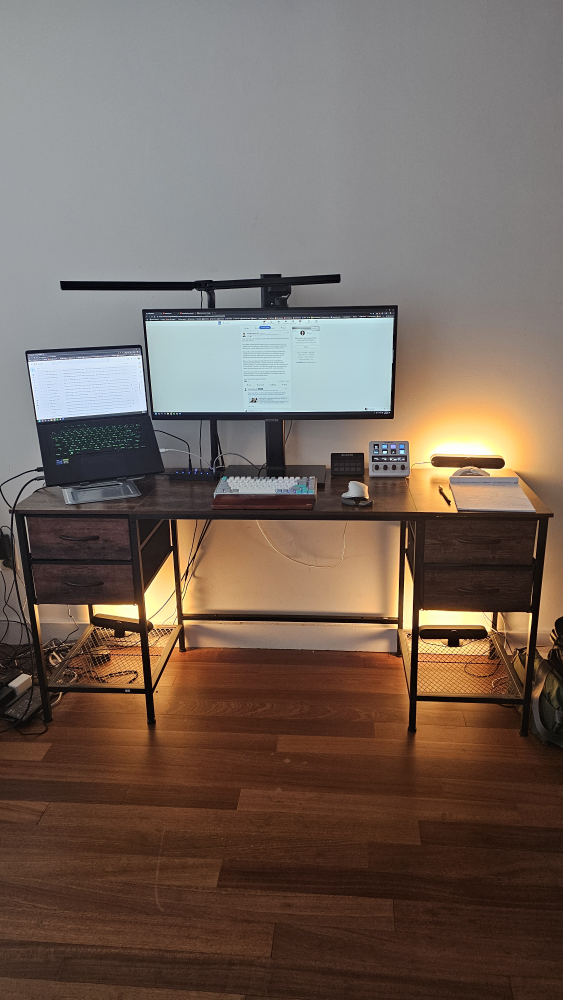 Wide Desk with Sturdy metal frame and 4 drawers