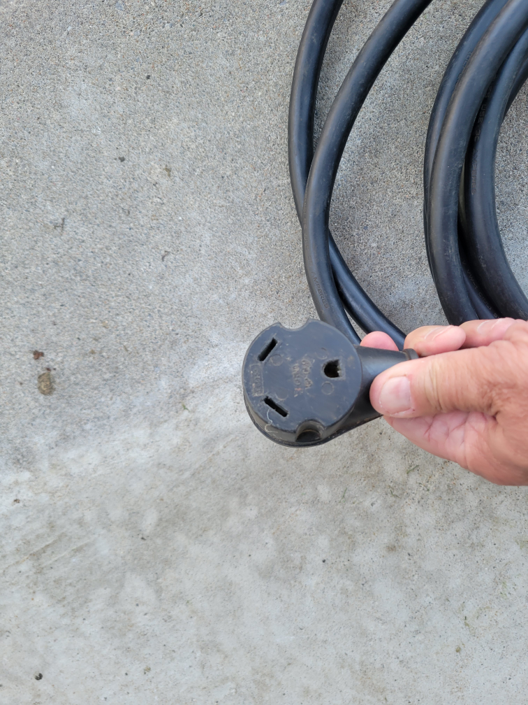 Heavy-Duty RV Extension Cord. 25ft. Like new. - photo 3