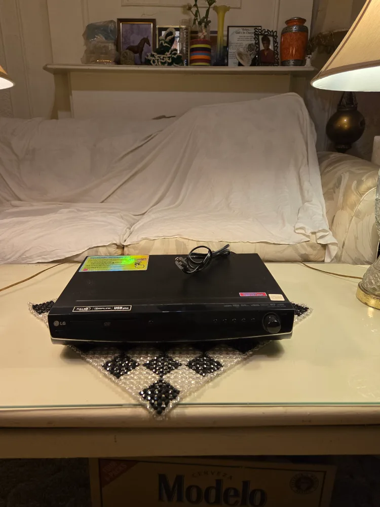 LG Home Theater System + DVD Player image indicator(2)