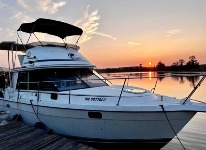 1987 Cooper Prowler flybridge yacht for sale