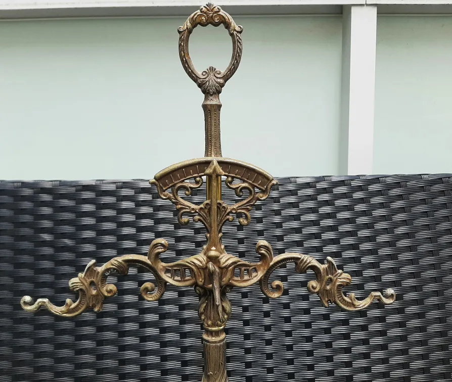 Vintage Ornate Metal Candle Holder image indicator(2)