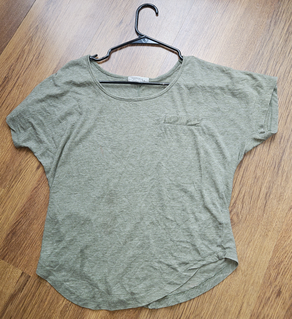 Olive Green Tee with Pocket 💚