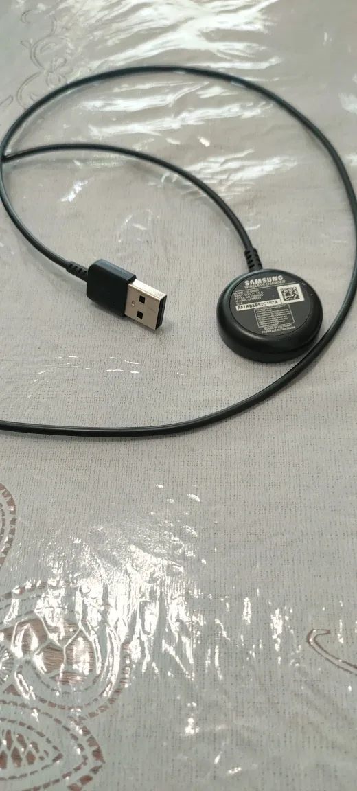 Samsung Wireless Charger thumbnail