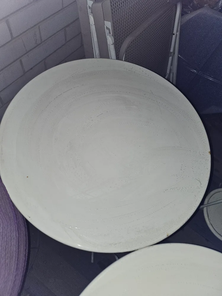 ONE IKEA Lindved Side Table, White (50 x 68 cm) #freecycle image indicator(8)