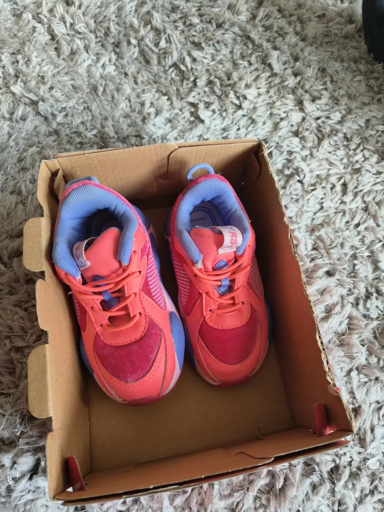 Puma RS-X Vday Sneakers image indicator(9)