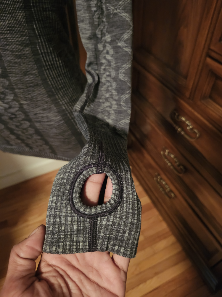 Lululemon long sleeves shirt - photo 3