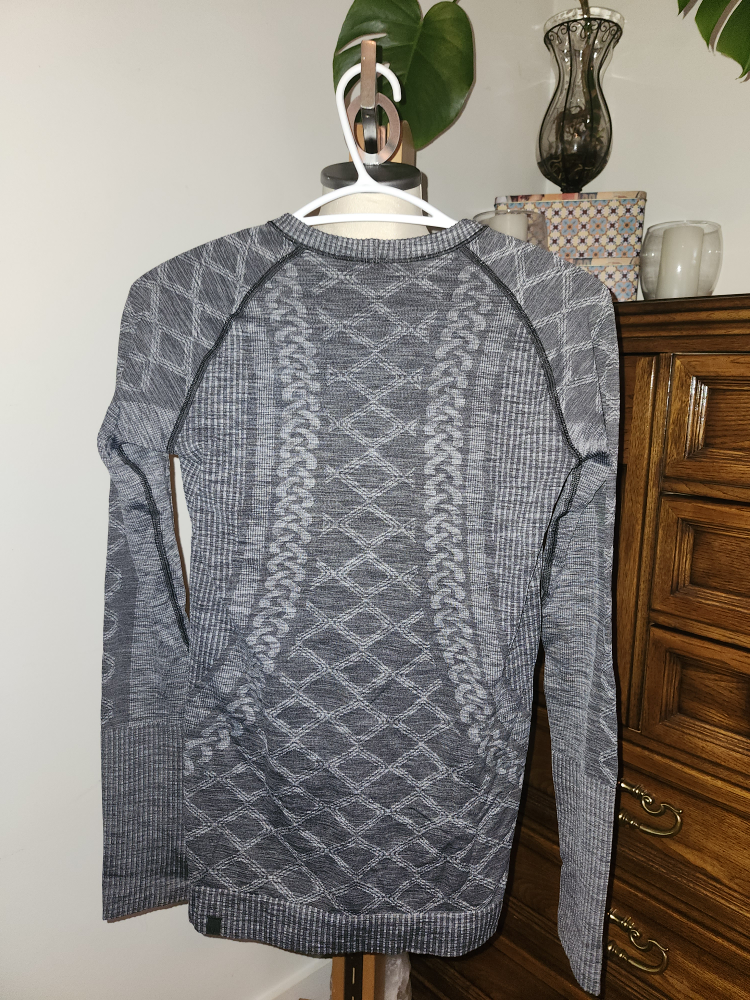 Lululemon long sleeves shirt - photo 5