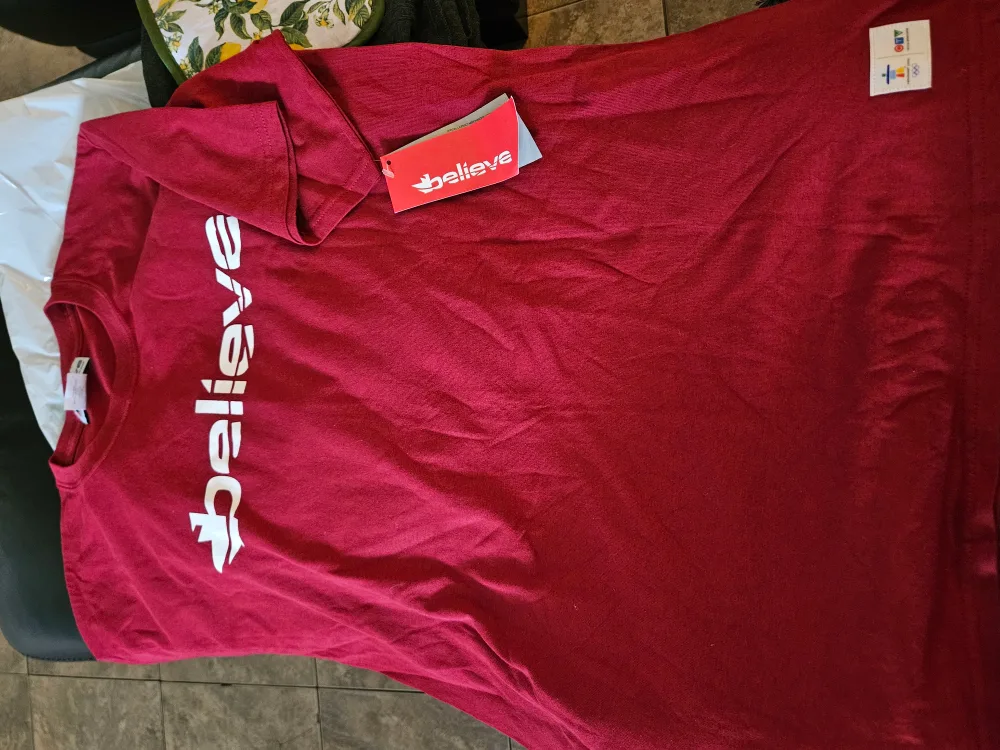 Believe T-Shirt - Hudson's Bay - Large thumbnail