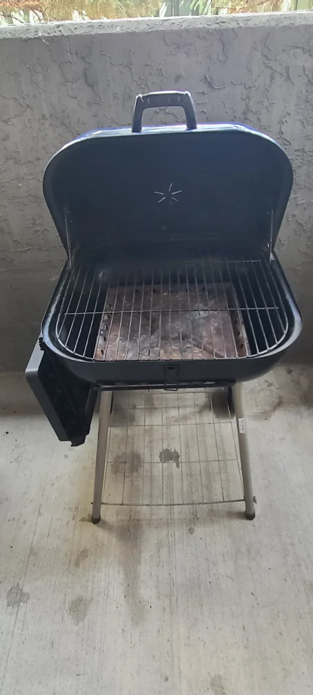 Backyard Grill Charcoal BBQ image indicator(4)