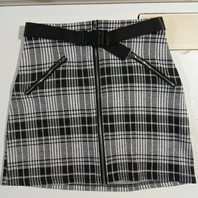 🥕 Plaid Mini Skirt with Belt #Freecycle thumbnail