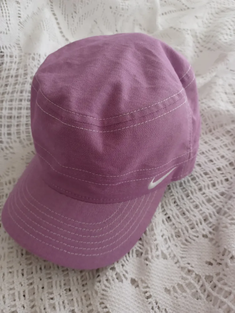 New Authentic "Nike Golf" Baseball Cap thumbnail