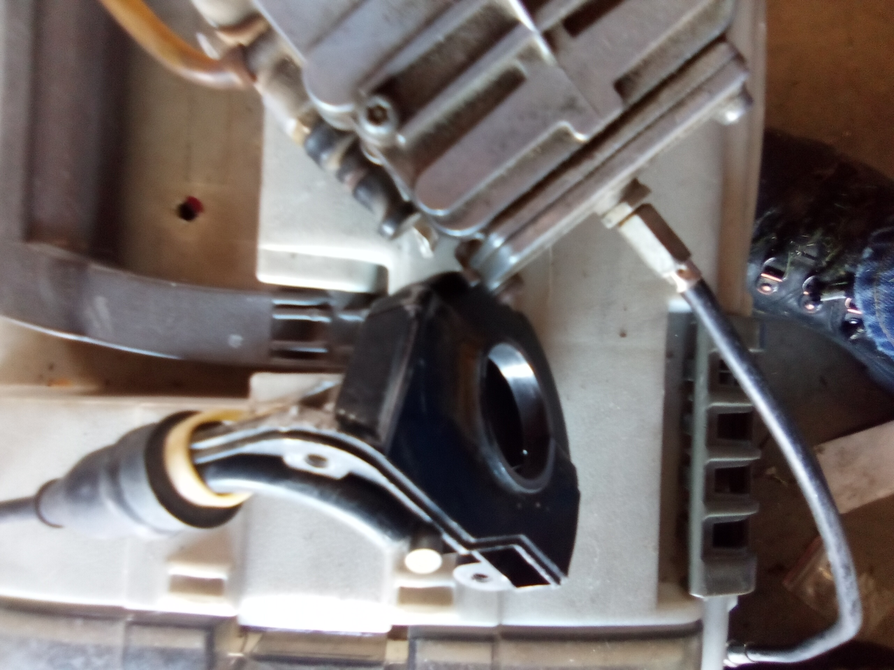 complete carburetor for 85 Yamaha - photo 4