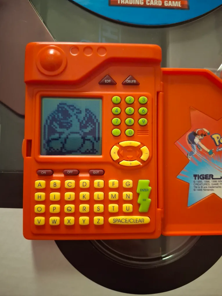 Tiger Electronics Pokémon Pokedex Organizer image indicator(7)