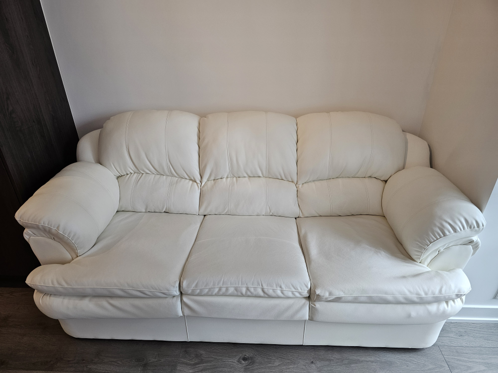 Furnberry White 3-Row Sofa - photo 2