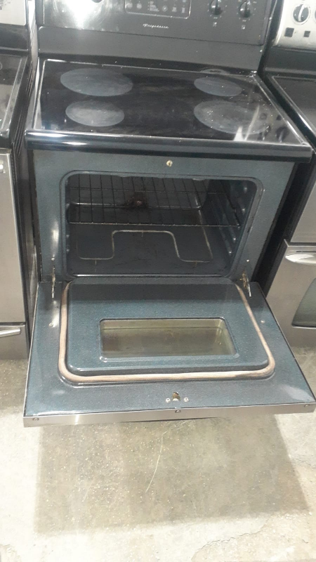 Frigidaire Electric Oven - photo 2