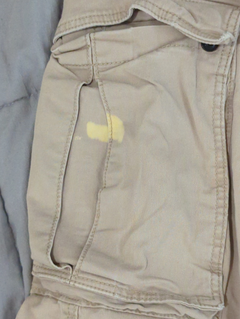 Men's Khaki cargo pants (Needs a repair) 🥕 - photo 2