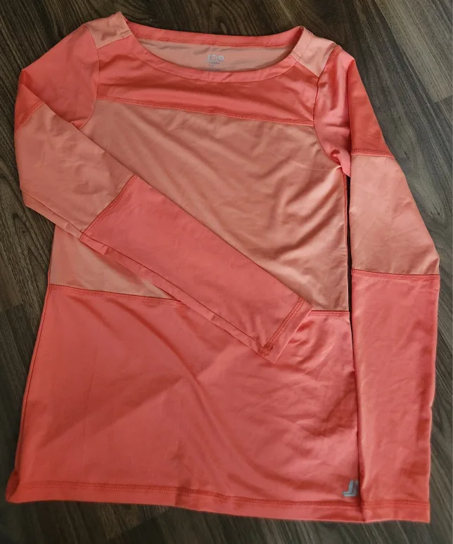 Bundle-7 tops+hat($28) image indicator(4)