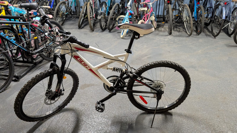 CCM Full-Suspension Mountain Bike - 16" Frame - photo 2