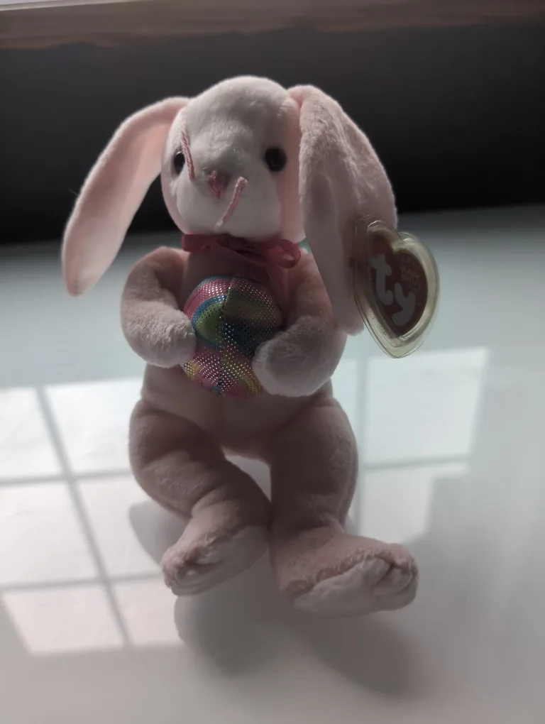 Eggerton Beanie Baby thumbnail