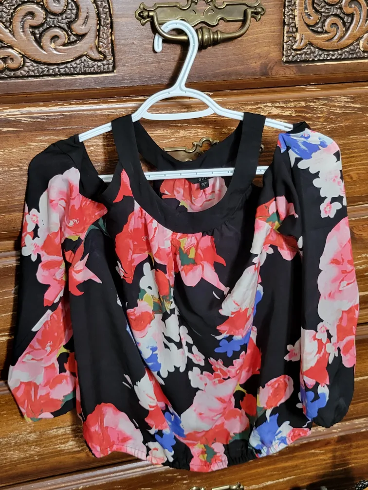GUESS Floral Cold Shoulder Blouse - Size medium thumbnail