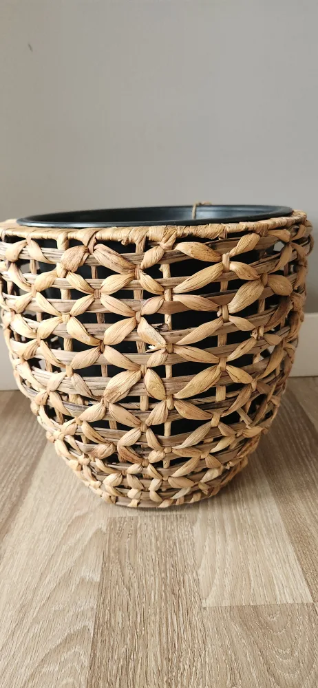Woven Basket Planter thumbnail
