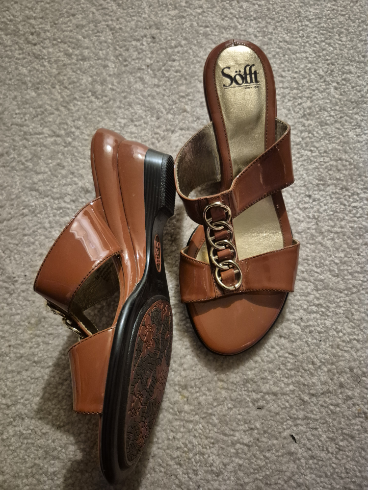 Söfft Brown Wedge Sandals - photo 3