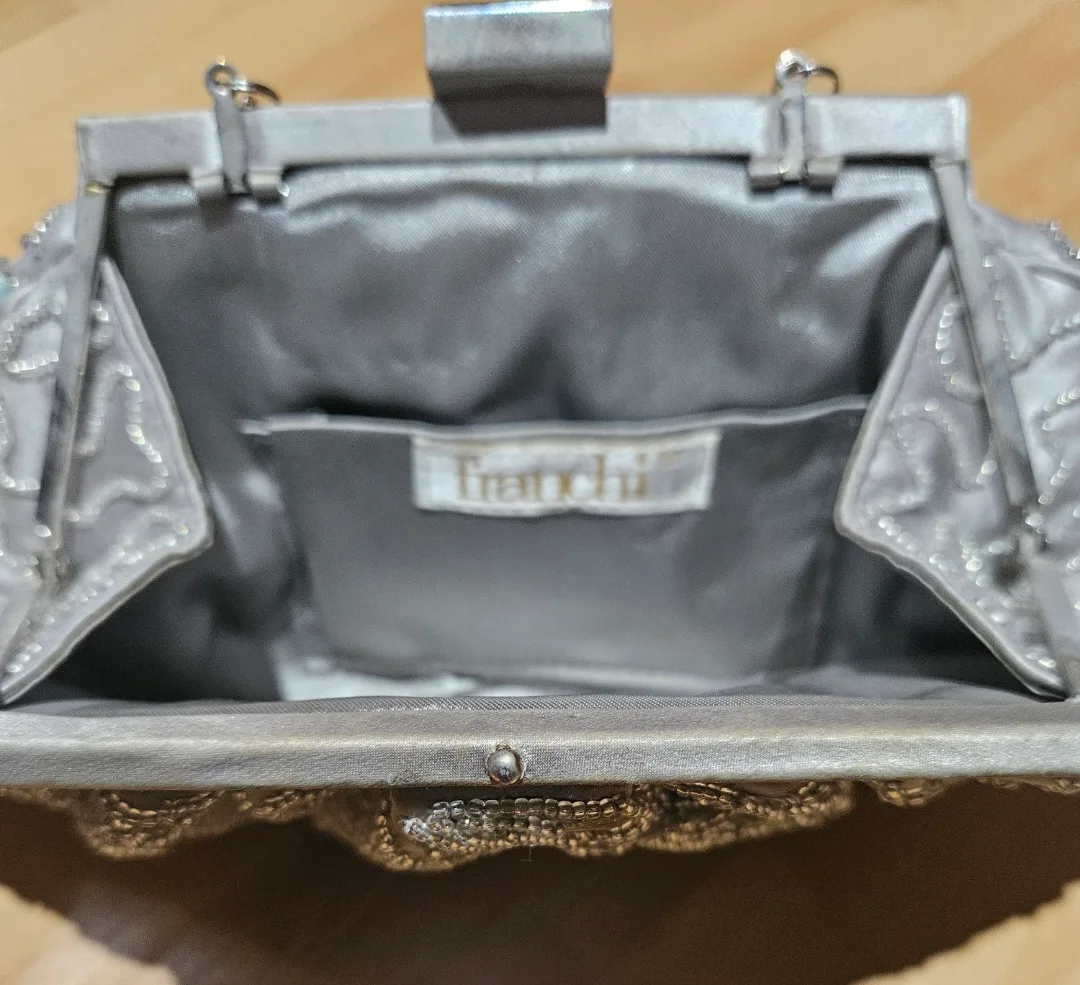 Embroidered Evening Clutch Handbag image indicator(3)