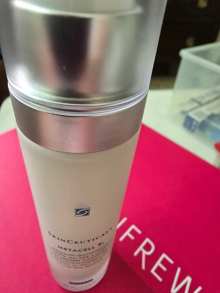 SkinCeuticals Metacell B3 image indicator(3)