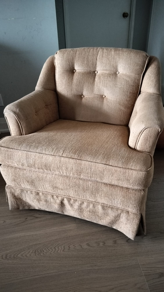 Vintage Armchair - photo 2