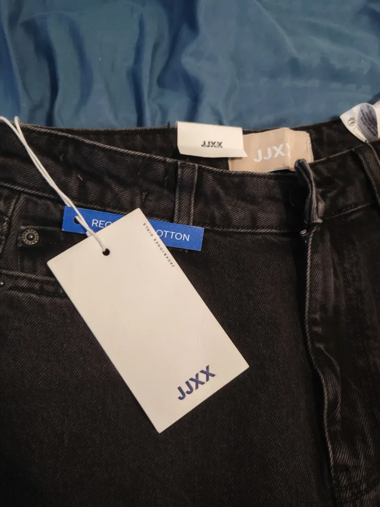 JJXX Slim High Waist Jeans - New with Tags! image indicator(2)