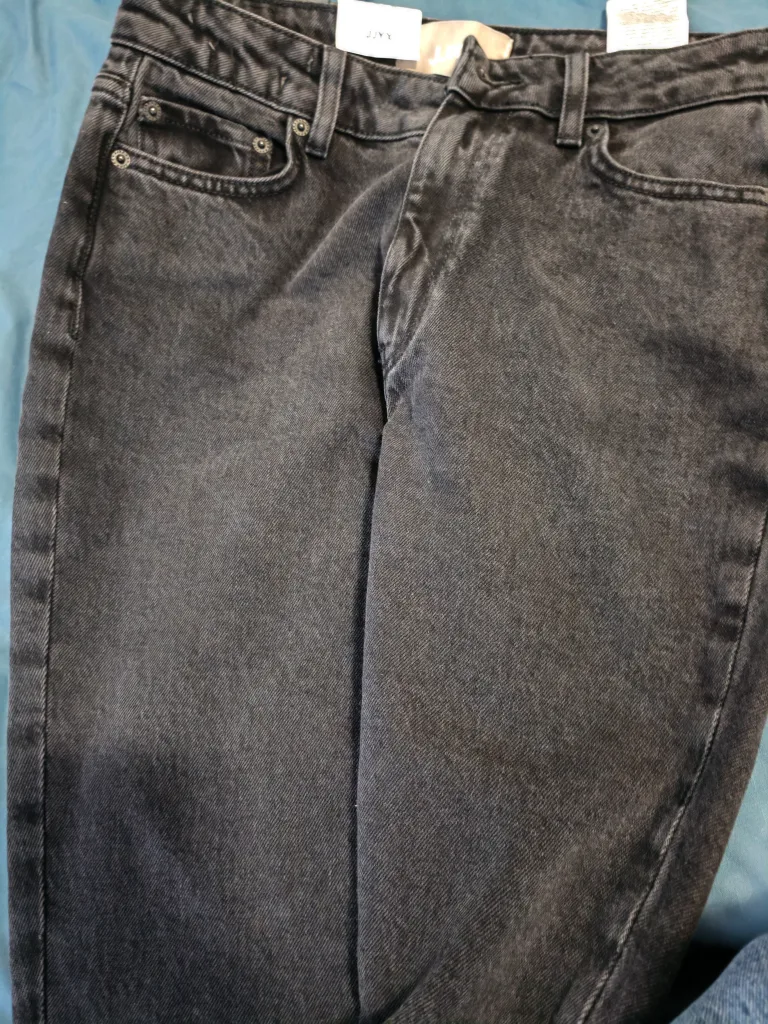 JJXX Slim High Waist Jeans - New with Tags! image indicator(3)