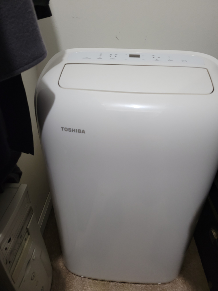 Toshiba Portable Air Conditioner - photo 2