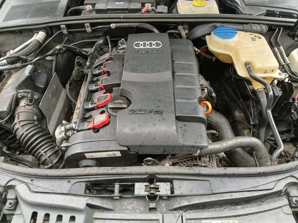 Used Black Audi A4 2.0 FSI Turbo - photo 2