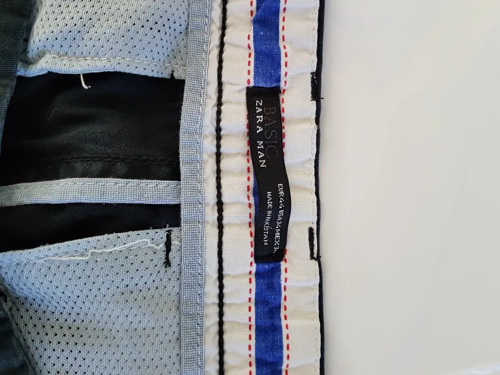 Zara Man Basic Black Chinos, Size 34 image indicator(2)