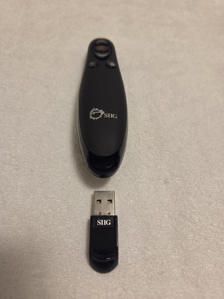 SIIG Presentation Remote with Case - photo 3