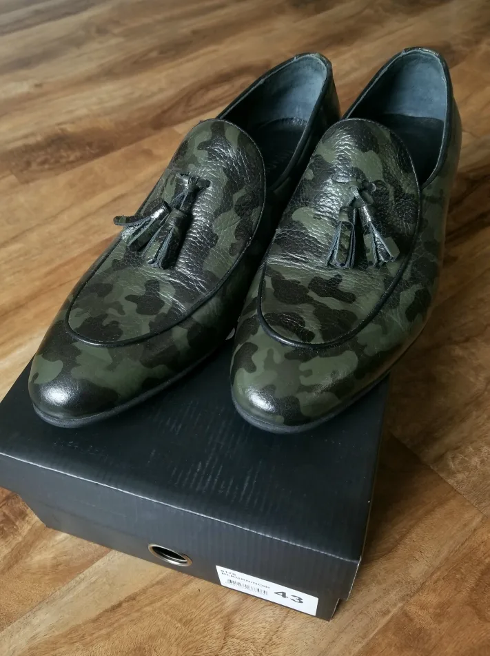JAY+DEE Camo Loafers - Size 43 image indicator(2)