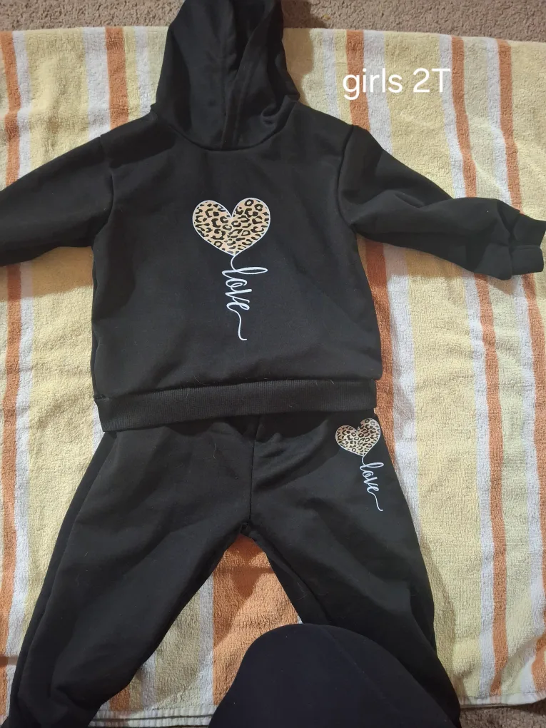Girls 2T Black Hoodie and Joggers Set thumbnail