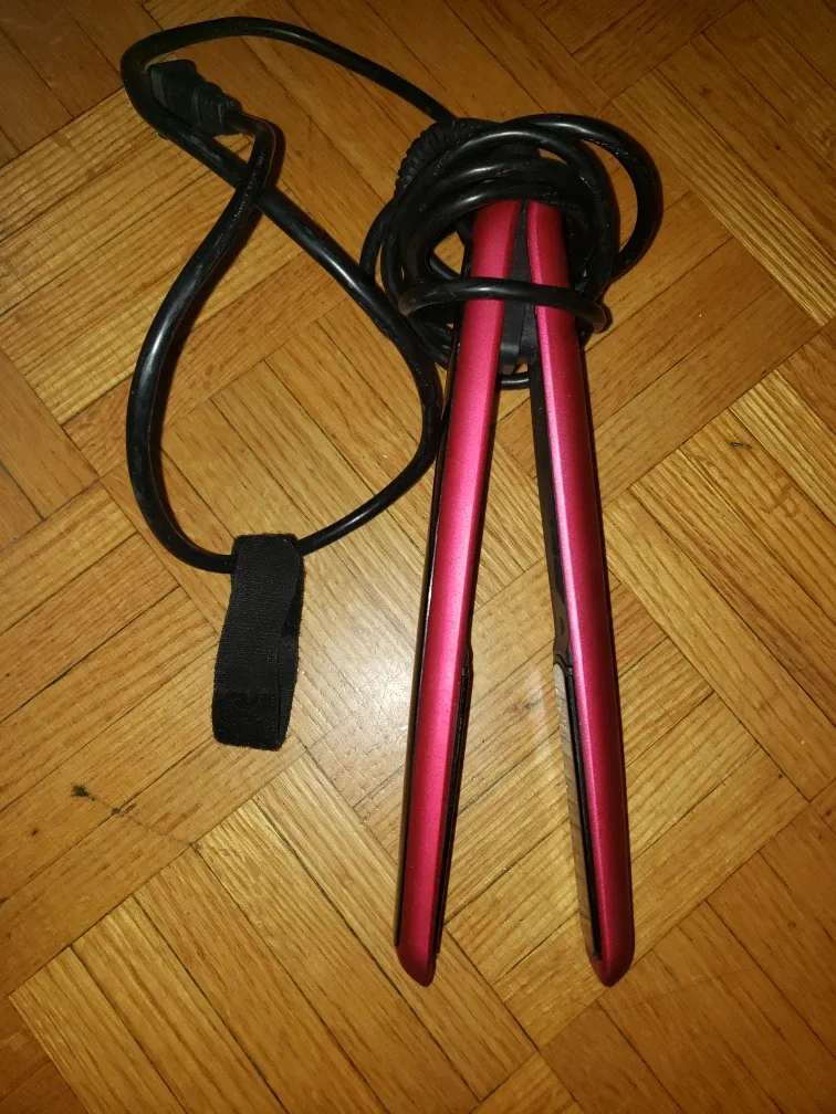 Pink Hair Straightener #freecycle thumbnail