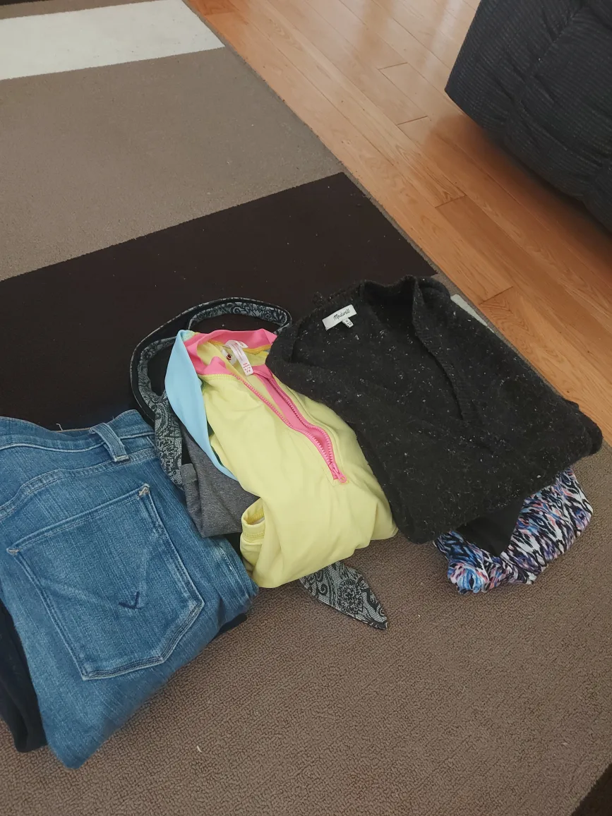 Ladies Clothing thumbnail