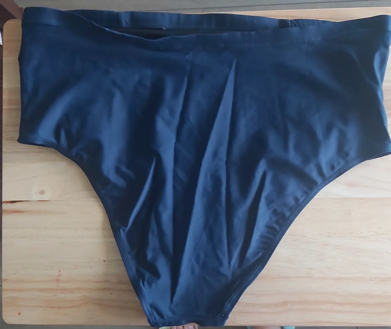 Women's swimsuit image indicator(4)